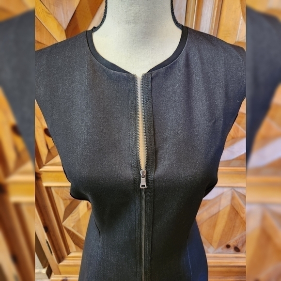 Tahari TRISTEN Sleeveless Fit & Flare Zip Up Dress Sz 8 - Picture 2 of 5